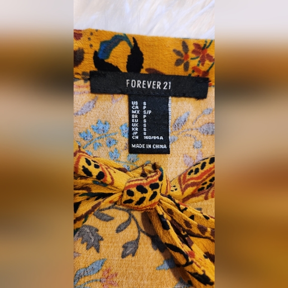 Long sleeve body suit, abstract print, with a neck tie - Picture 3 of 4